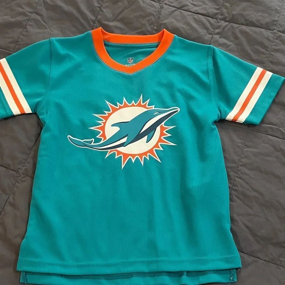 Miami Dolphins shirt